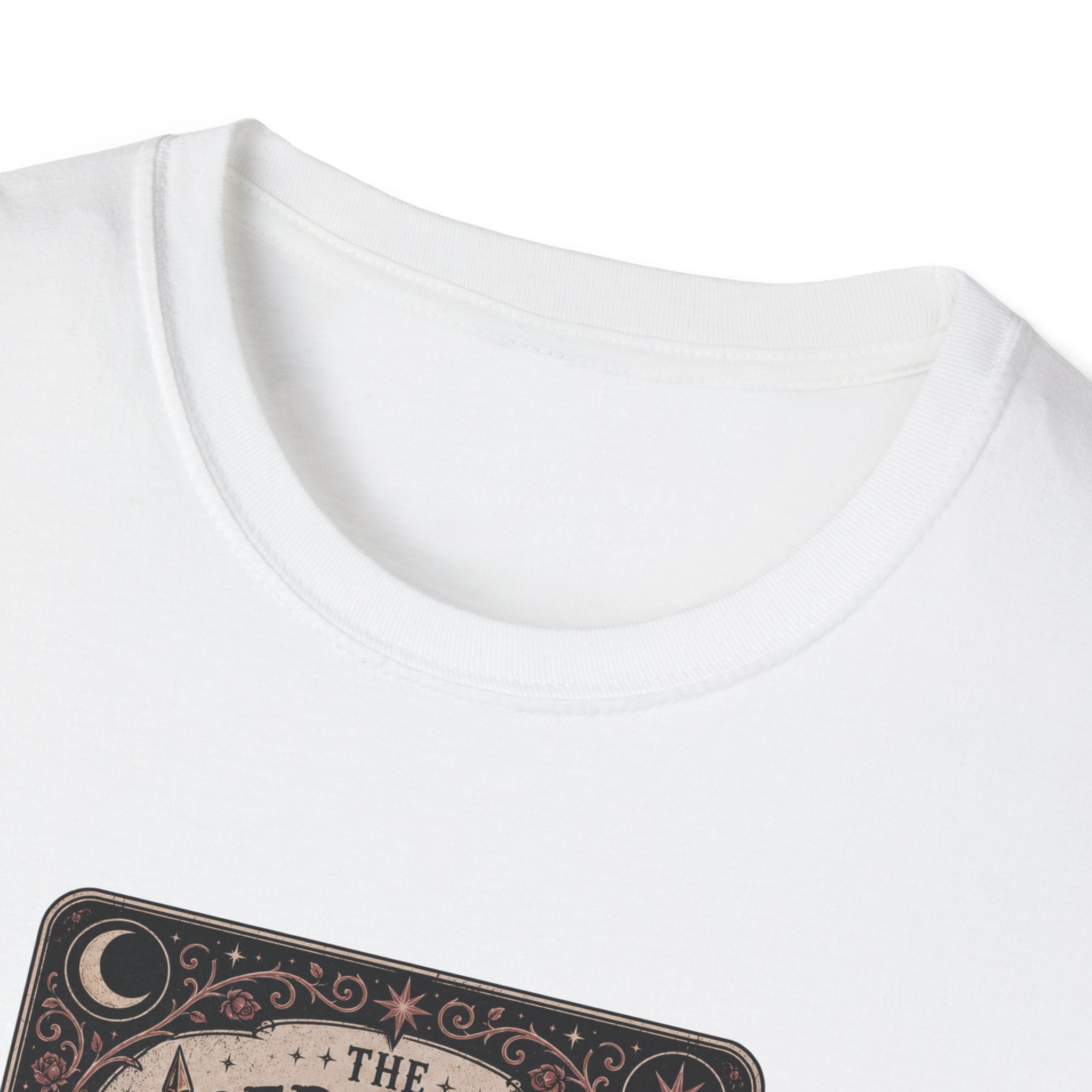The Red Flag and Yet I Kept Reading Tarot T-Shirt