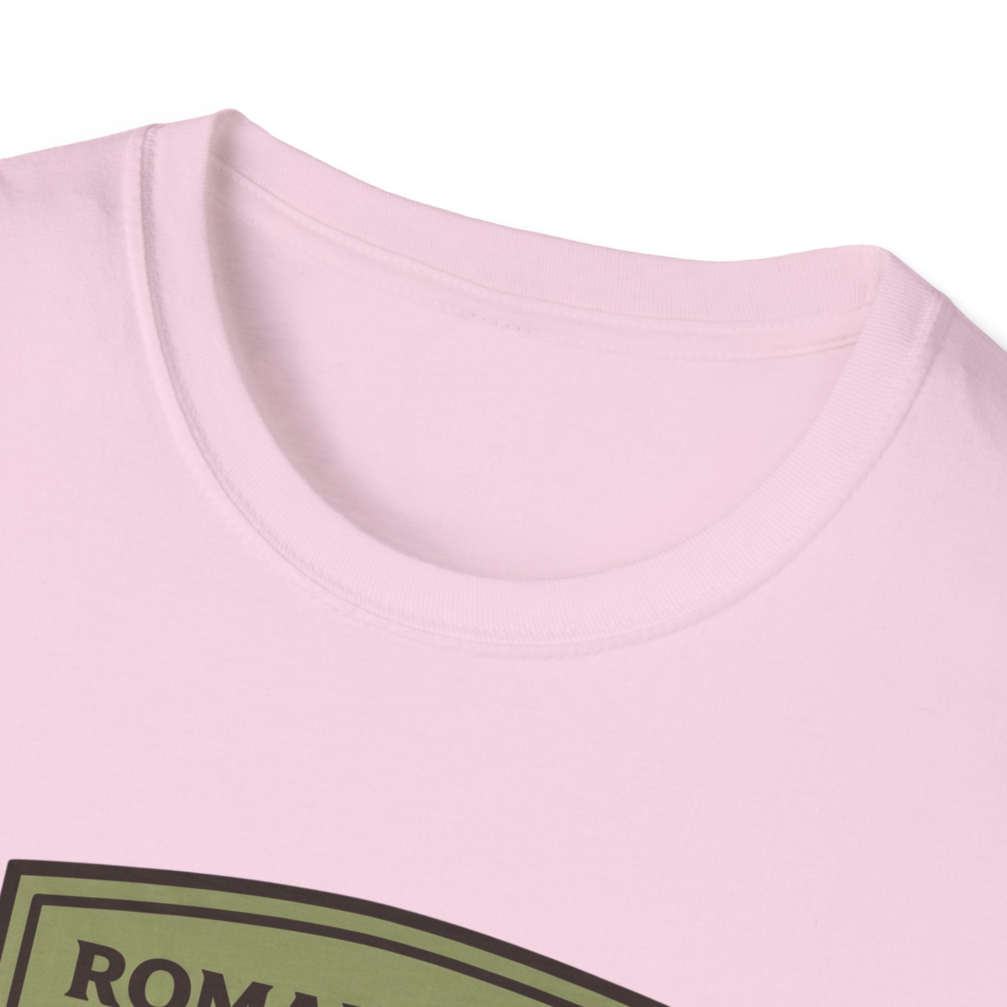 Romantasy Readers Guild Shield T-Shirt