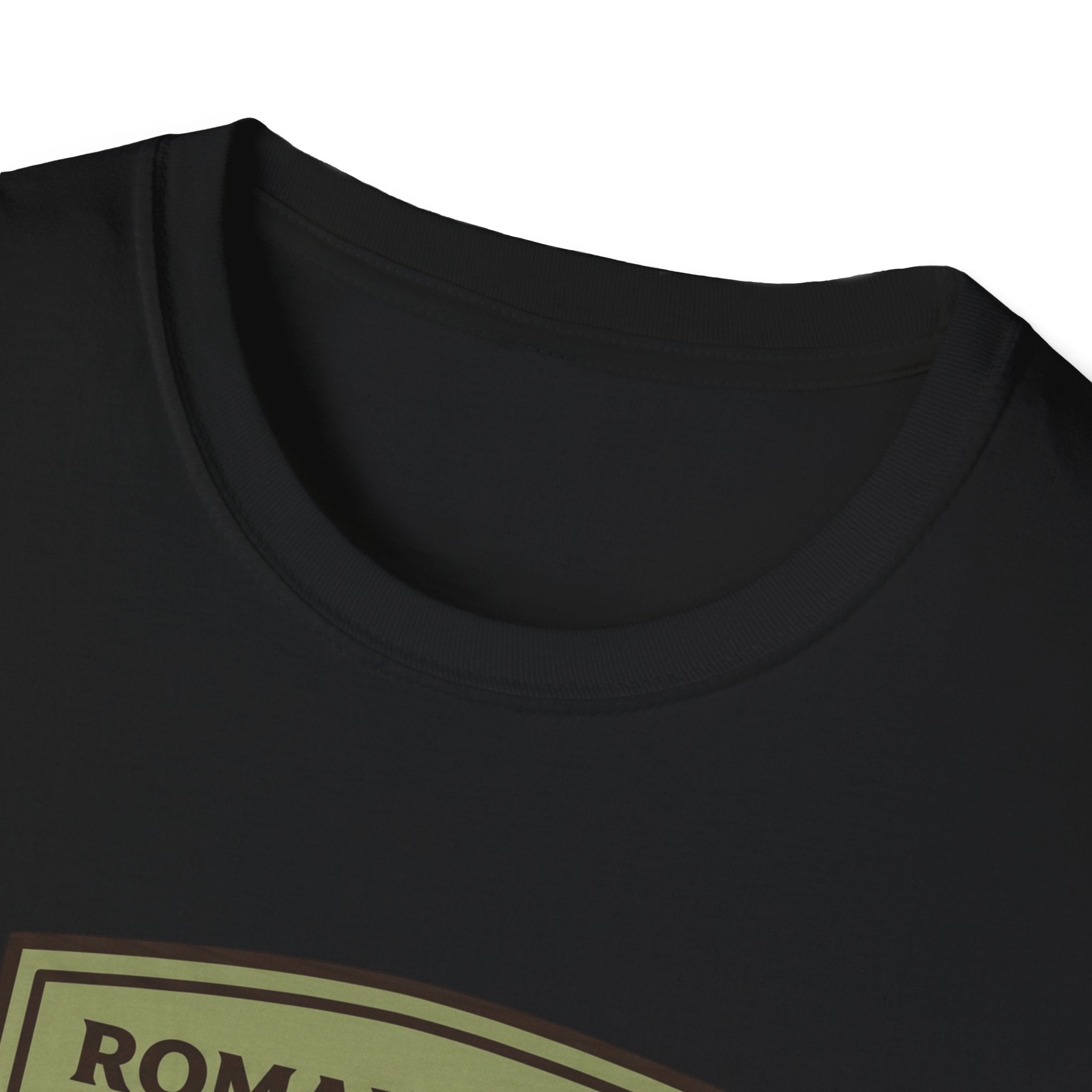 Romantasy Readers Guild Shield T-Shirt